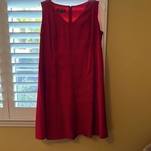 A line sleeveless dress